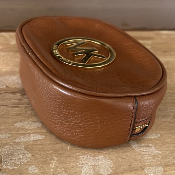 - Michael by Michael Kors Brown Leather Small Pouch with gold hardware ver… - Picture 8 of 15